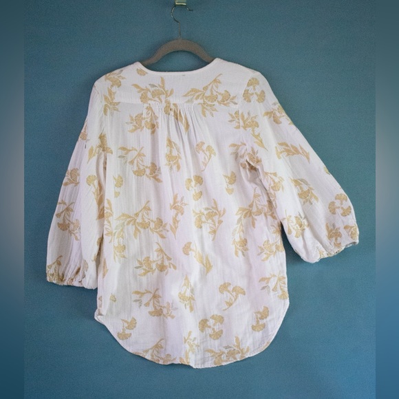 Gauzy embroidered blouse - Picture 3 of 5